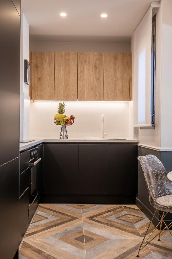 Апартаменты Exarcheia Vibe Penthouse 1 Афины Экстерьер фото